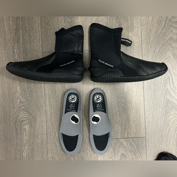 Scuba diving boots- worn once for a lesson. Unisex. Excellent condition. - Picture 3 of 5